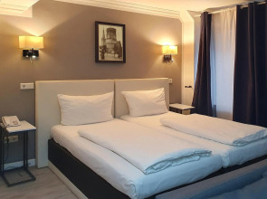 Rheinmetropole Hotel