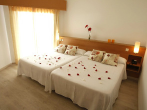 Отель Medsur-Alone