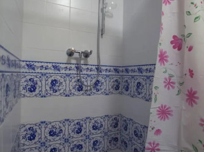 Отель «Шишки на Лампушке — Русская деревня»