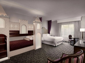 Anaheim Majestic Garden Hotel