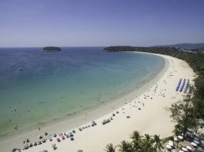 OYO 861 Patong Dynasty Hotel