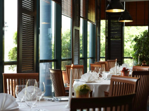 Trans World Hotel Donauwelle