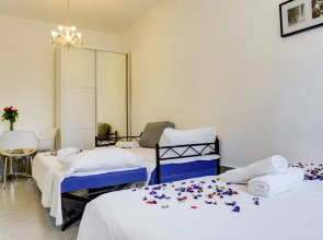 Liber Seashore Suites