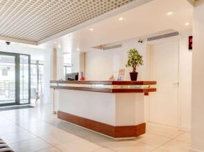 Brit Hotel Porte d’Espagne