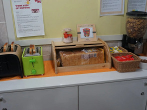 K-POP GUESTHOUSE Seoul Station