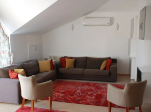 Dedeminn Marina Hotel