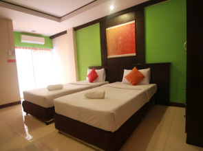 Отель Grand Pinnacle