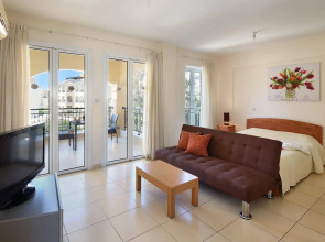 St Nicolas Elegant Residence