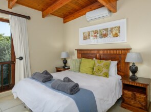 San Lameer Villa Rentals 3409