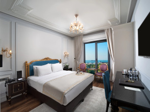 The Time Hotel Marina