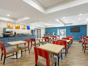 Comfort Suites East Brunswick - South River