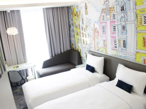 YELLO Hotel Harmoni Jakarta