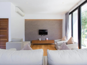 Sunshine Paradise Resort