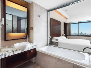 Renaissance Shanghai Zhongshan Park