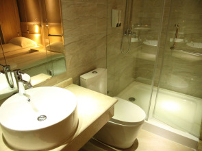 Fish Inn East Nanjing Road