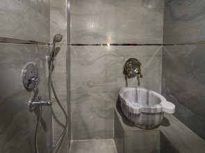 Hotel Kurucesme Business