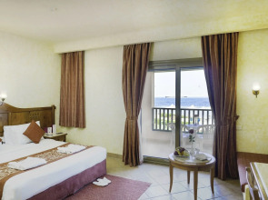 Charmillion Sea Life Resort