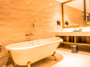 Отель The Nest Hotel Nusa Dua