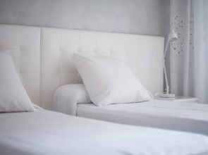 Apartamentos Montserrat