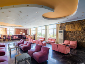 Отель Alexandros 