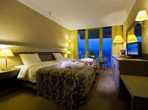 Fantasia Deluxe Hotel