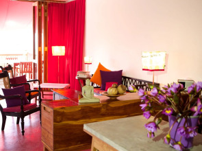 UTMT Underneath the Mango Tree Beach & Spa