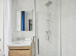 Hotel Le National Clichy Paris