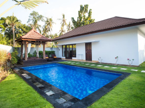 Puri Saron Baruna Beach Cottages