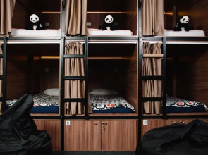 Anchor Park Capsule Hostel