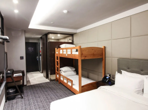 Golden Tulip Ever Yongin Hotel