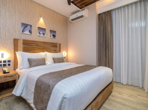 Отель Samann Grand