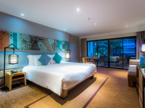 Outrigger Khao Lak Beach Resort