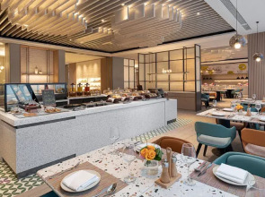 Holiday Inn Shanghai Pudong Airport by IHG