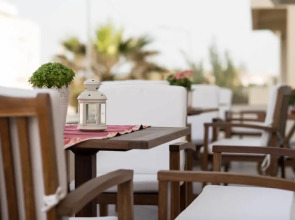 Ileri Hotel & Apartments