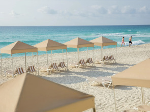 Crown Paradise Club Cancun All Inclusive