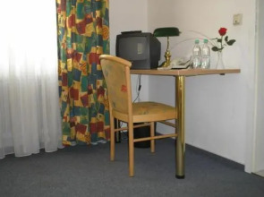 Mainstreet Hotel am Klausturm