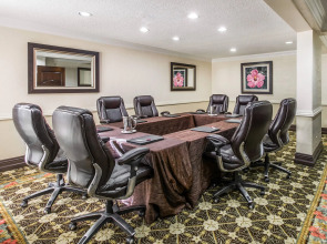 Comfort Suites Paradise Island