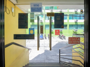 OYO 860 Premium Nest Nano Makati Suites (Vaccinated Staff)