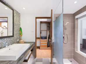 Outrigger Khao Lak Beach Resort