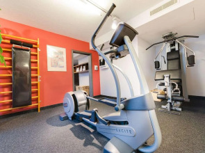 NOVINA HOTEL Wöhrdersee Nürnberg City