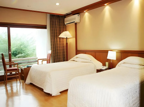 Chungju Suanbo Park Hotel