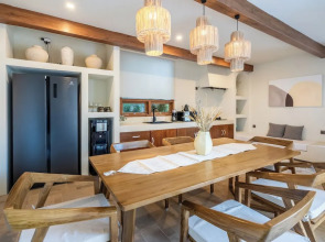 3BR Luxe Pool Villa Anaya