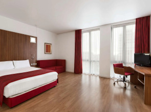 Ramada Encore by Wyndham Leicester City Centre