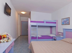 Отель Eva Beach