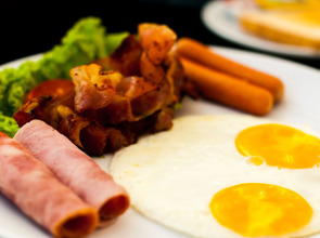 Chomphu Resort Khaolak