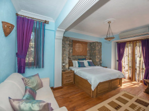 The Olive Tree Studios - Adults Only