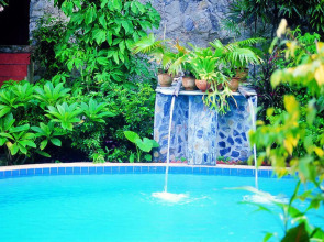 Royal Crown Hotel & Palm Spa Resort