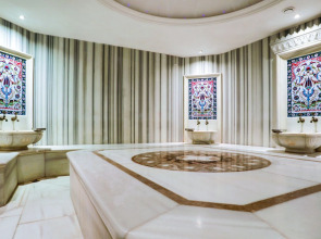 Dragut Point North Hotel