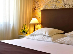 Pestana Village Garden Hotel