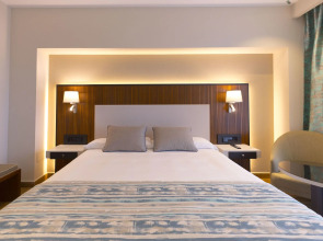 Отель Alanda Marbella Hotel